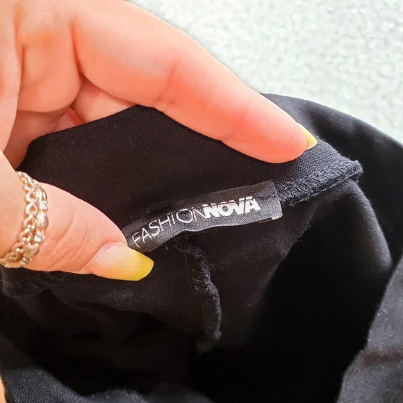 Fashion Nova Black Pencil Skirt - Picture 4 of 5